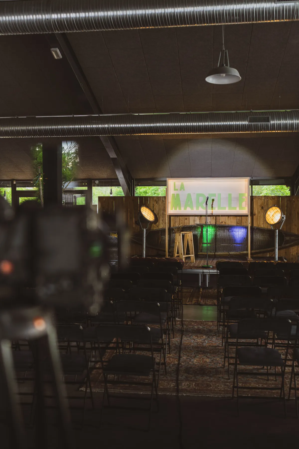 Team building stand-up à Bordeaux organisé avec La Marelle Comedy Club