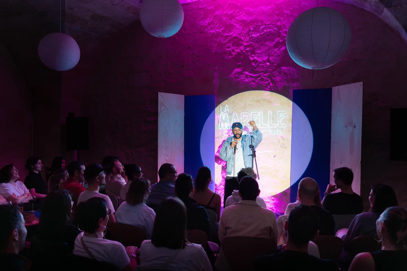Soirée comedy club + DJ set à La Marelle Bleue — Le Pas de Lune, Bordeaux, le vendredi